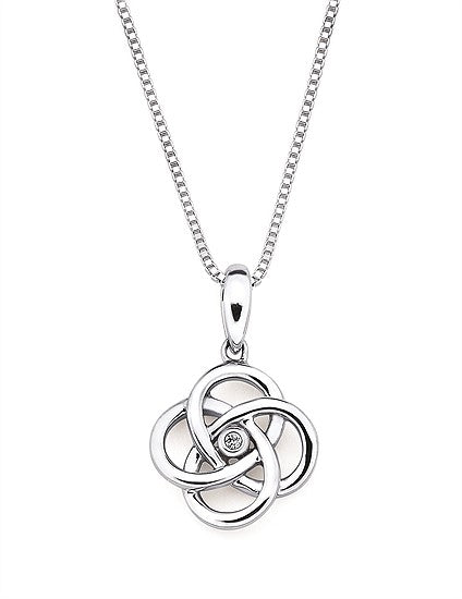 Silver Linked Circle Pendant Necklace